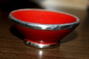 <b>               Ceramika - Miseczka Z Metalową Opaską W Czerwieni - Mini Model<b>