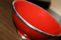<b>                Ceramika - Miseczka Z Metalową Opaską W Czerwieni - Większy Model<b>